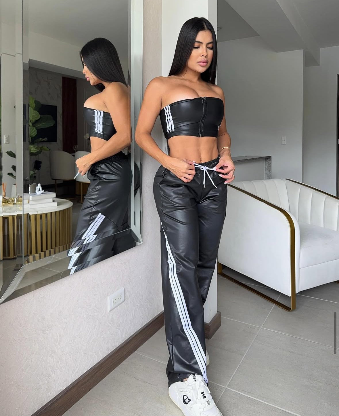 Set black leather effect pants bell side stripes