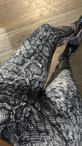 Silver color snake Leggings Effect Leather