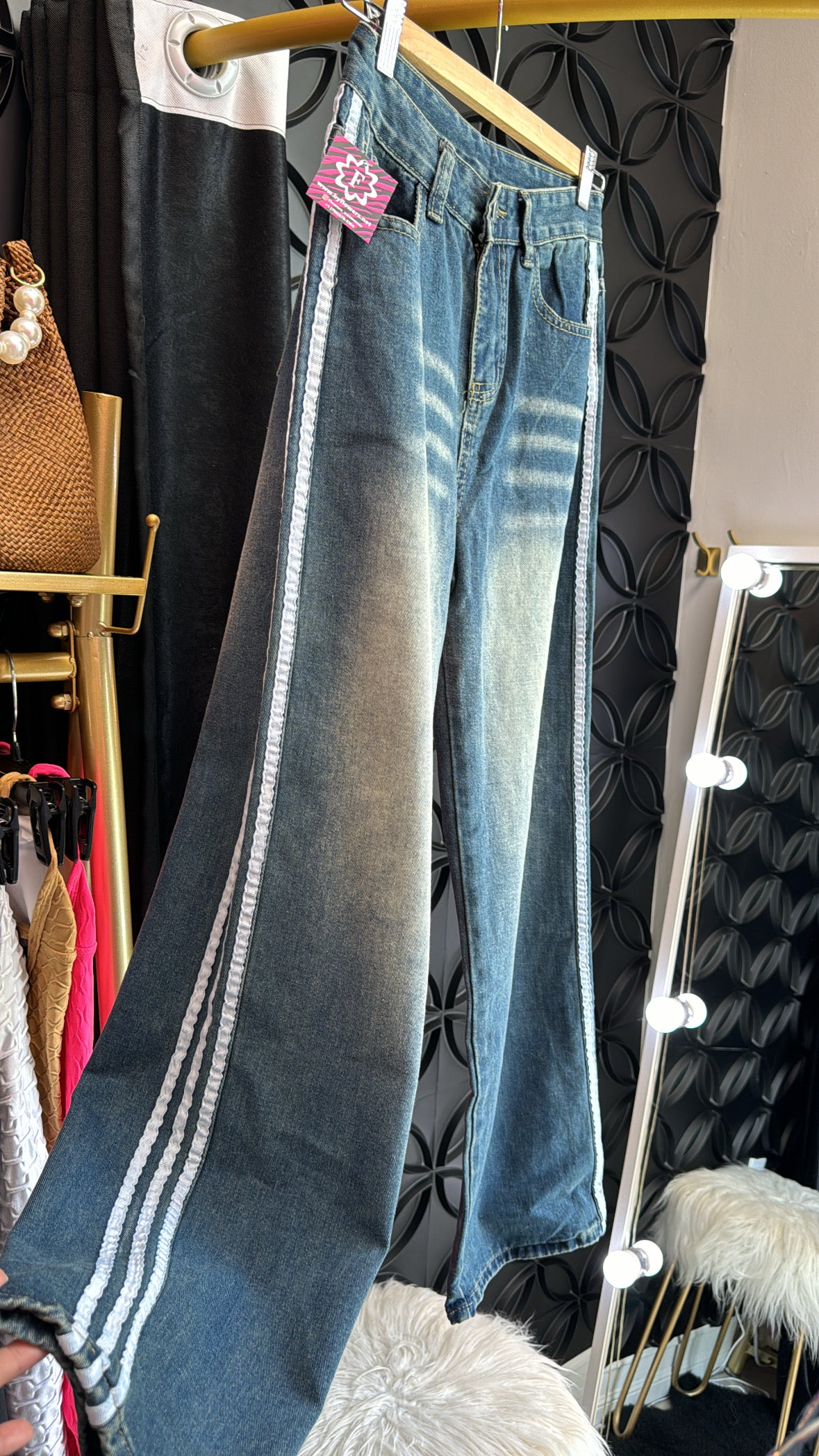 Jeans with white side stripes ( Small)