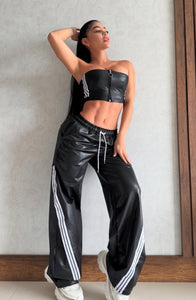 Set black leather effect pants bell side stripes