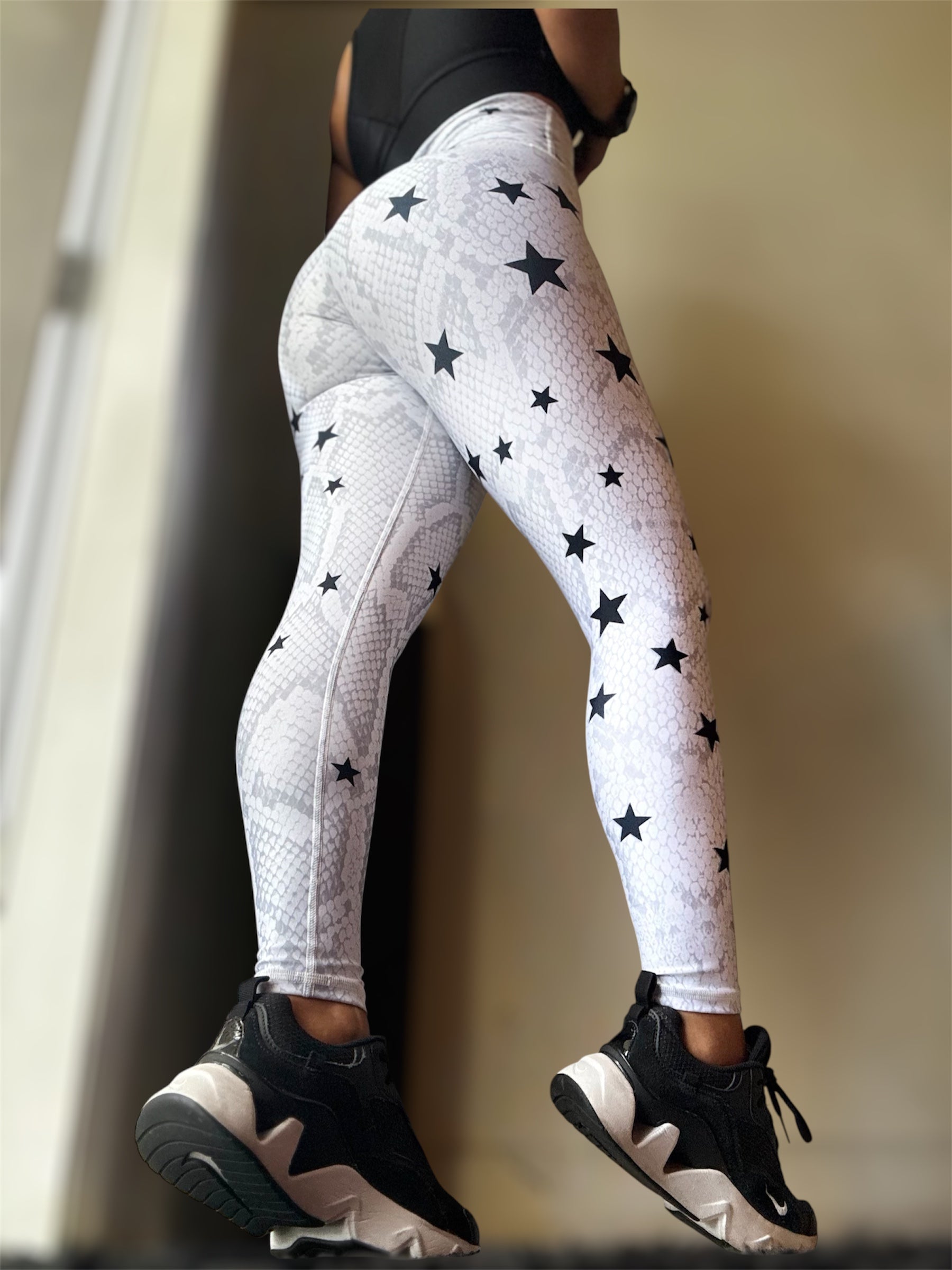 Legging white snake with stars supplex