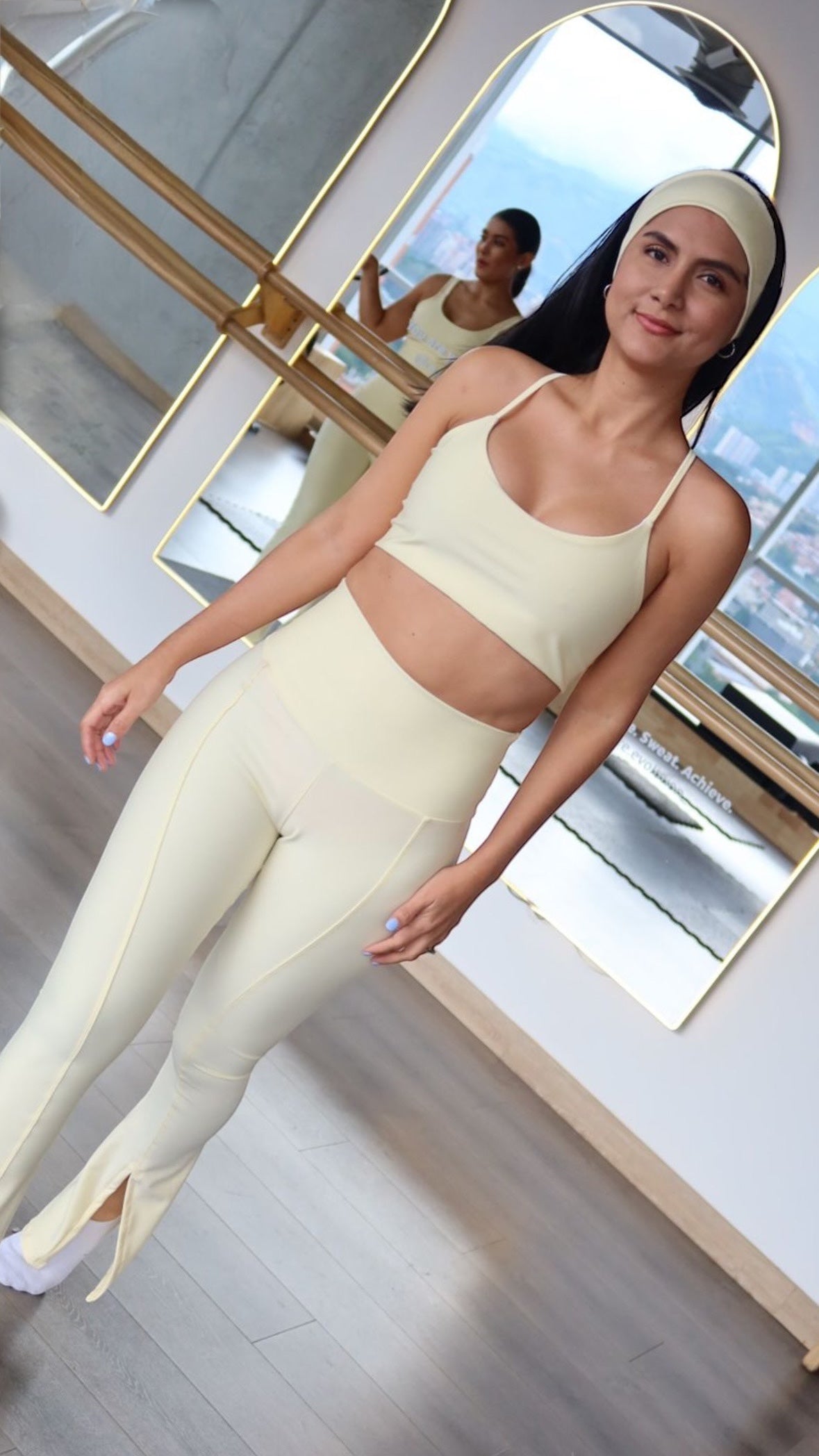 Sport Set Light yellow open boot supplex - top and legging