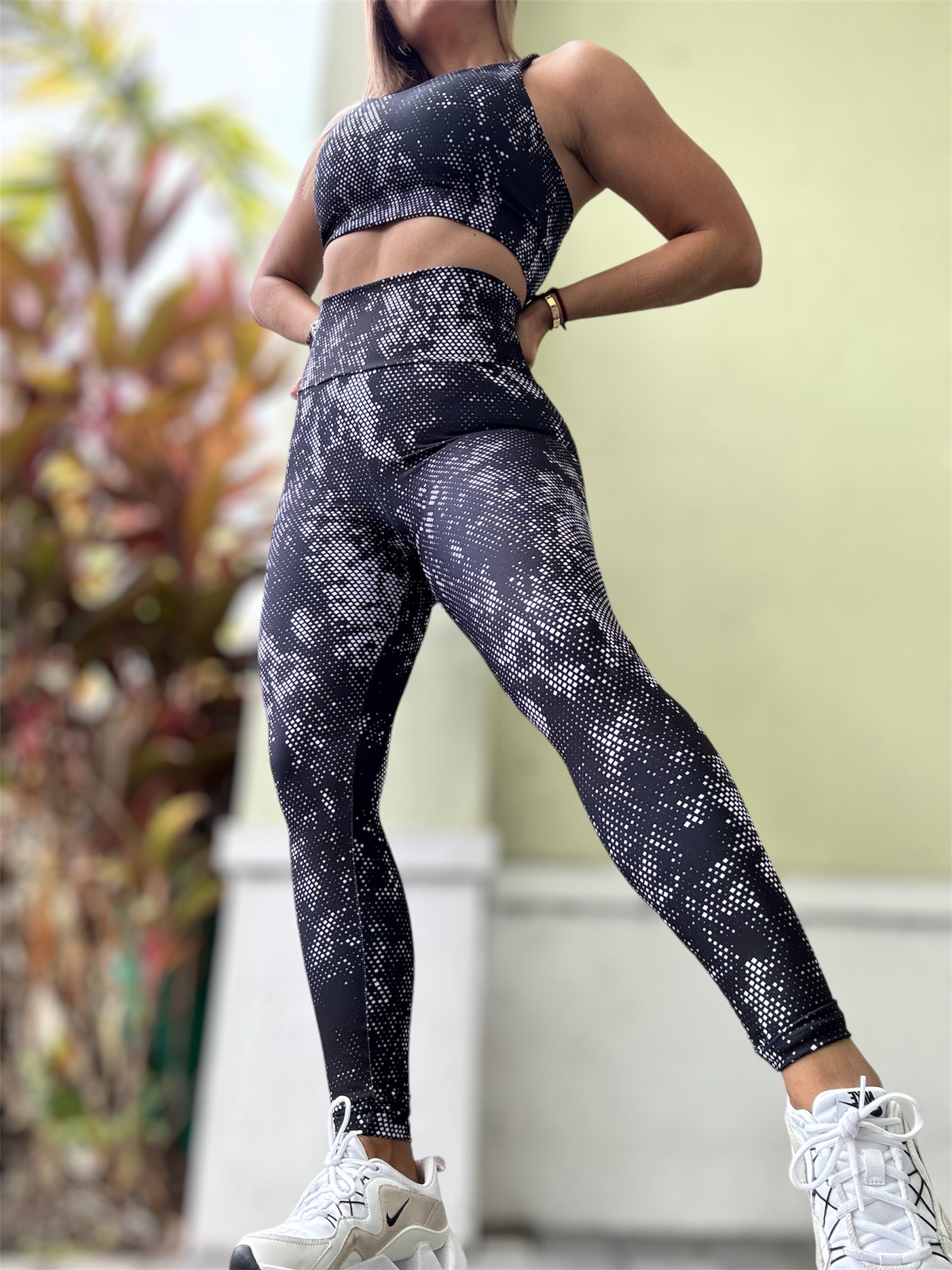 Sport Set Matrix black- legging and top