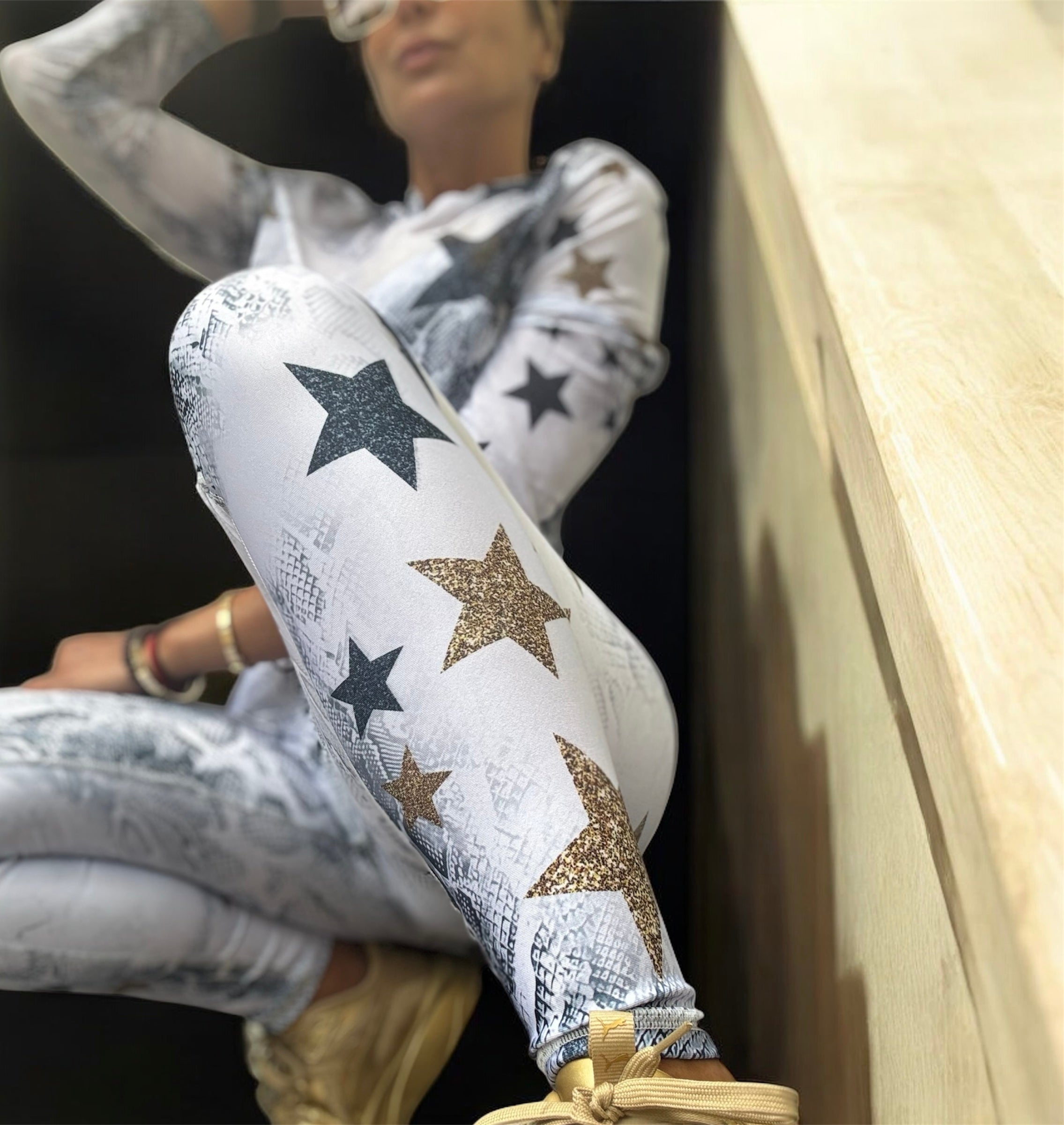 Sport Set white Snake with stars golg - legging and Mesh