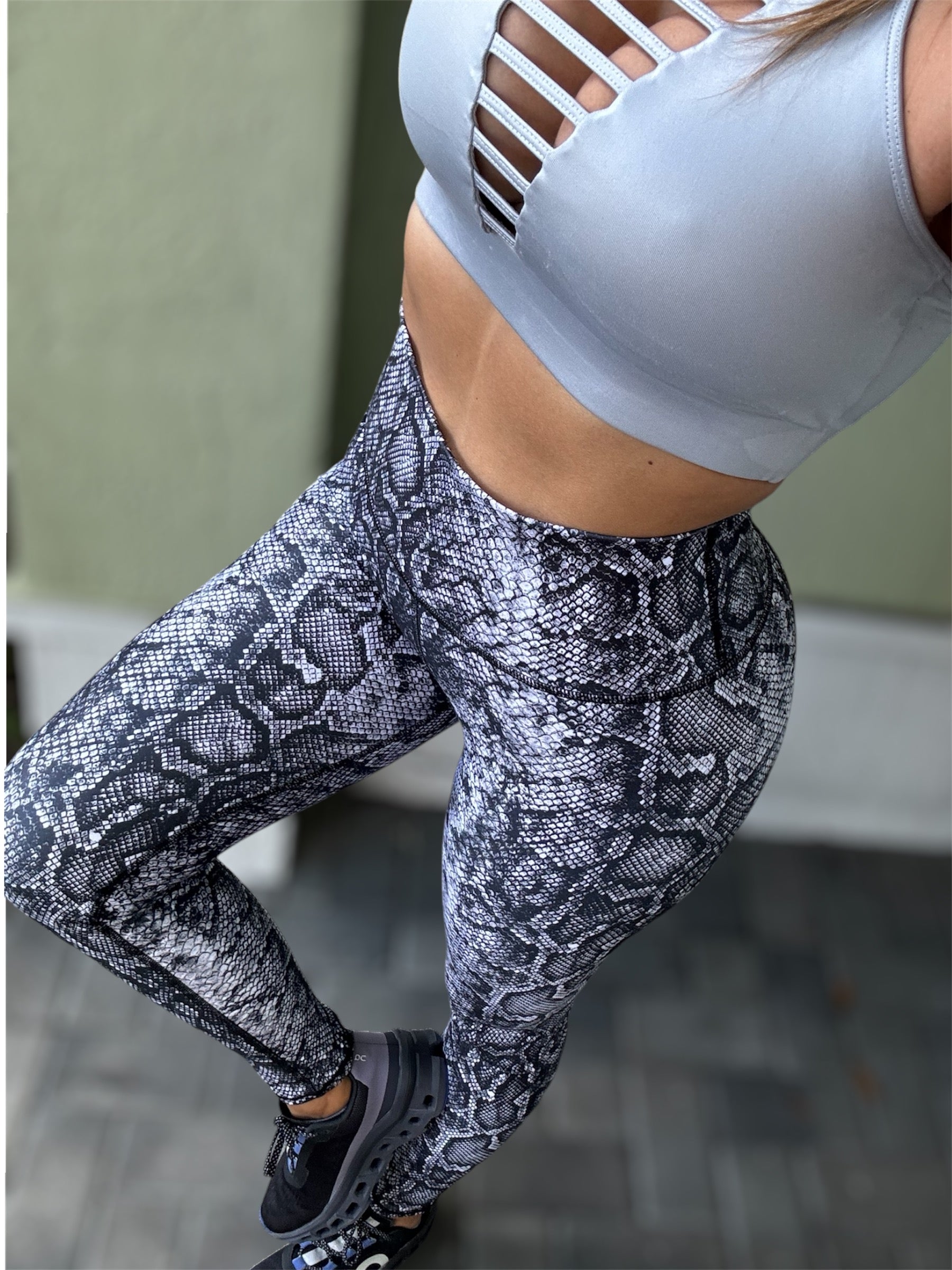 Silver color snake Leggings Effect Leather