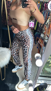 Fashion Jogger leopard with three white stripes