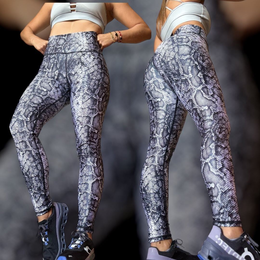 Silver color snake Leggings Effect Leather