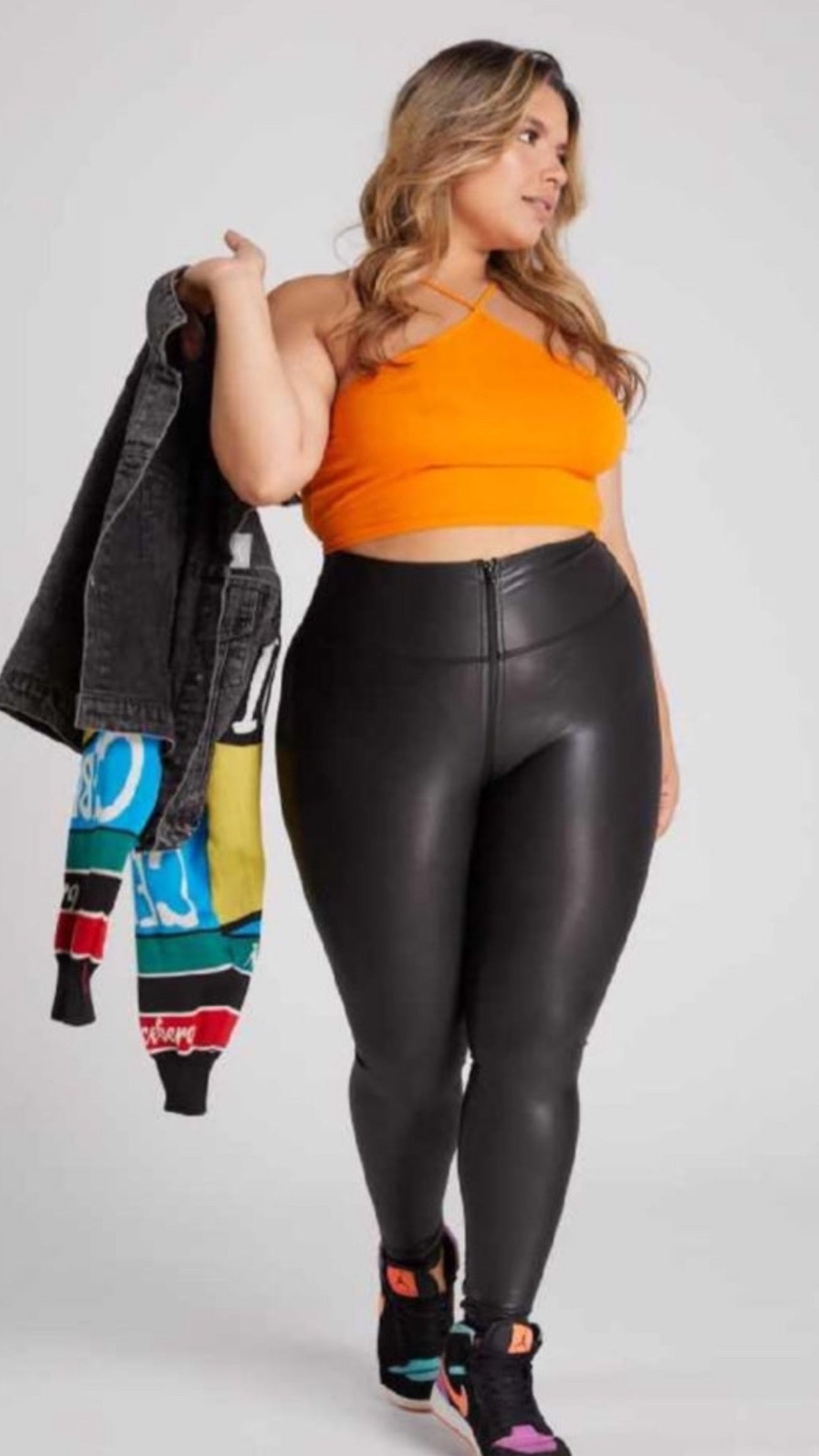 Large leather effect leggings with zipper