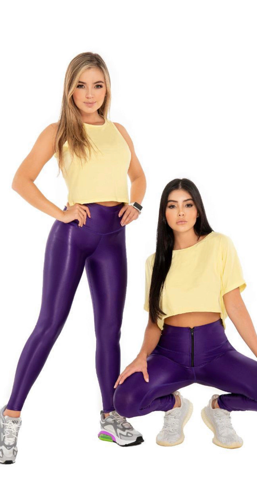 Purple color legginsg effect leather with zipper