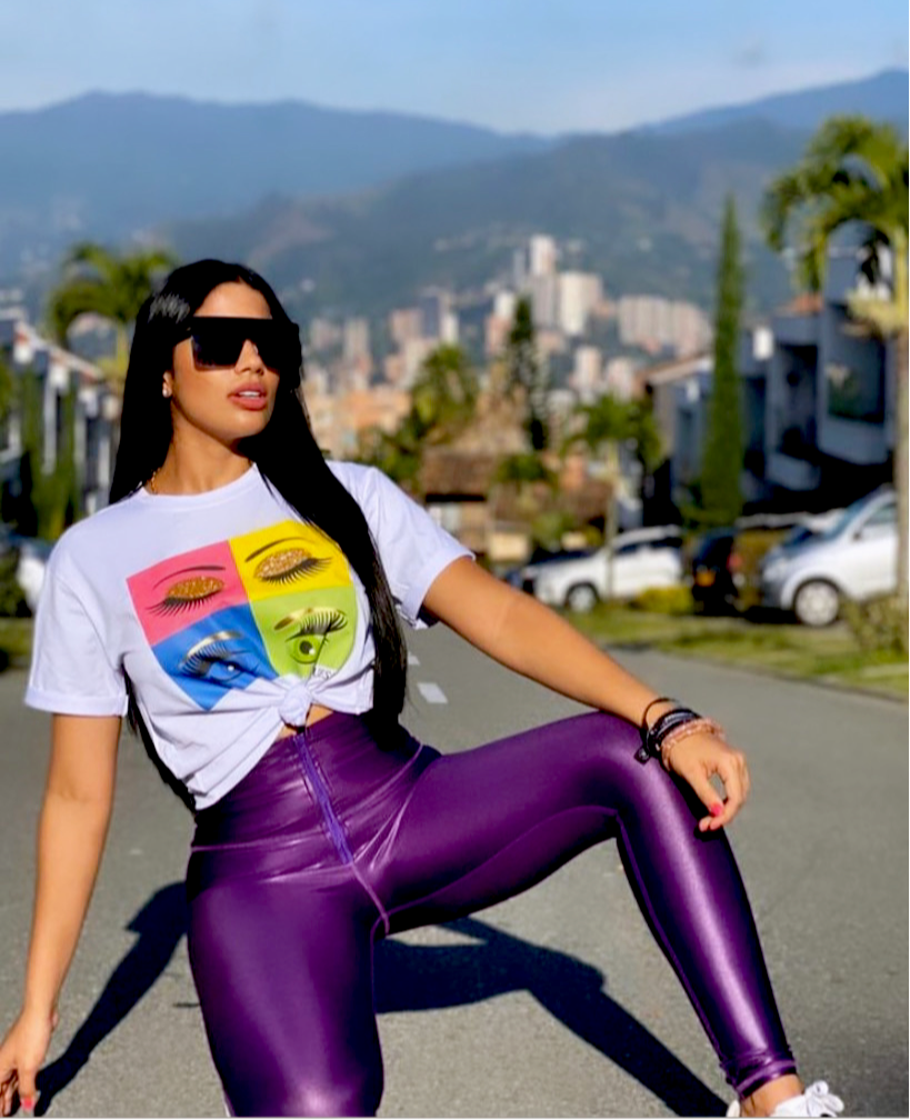 Purple color legginsg effect leather with zipper
