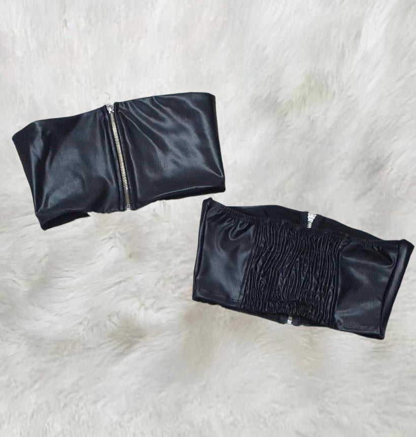 Top zipper black effect leather