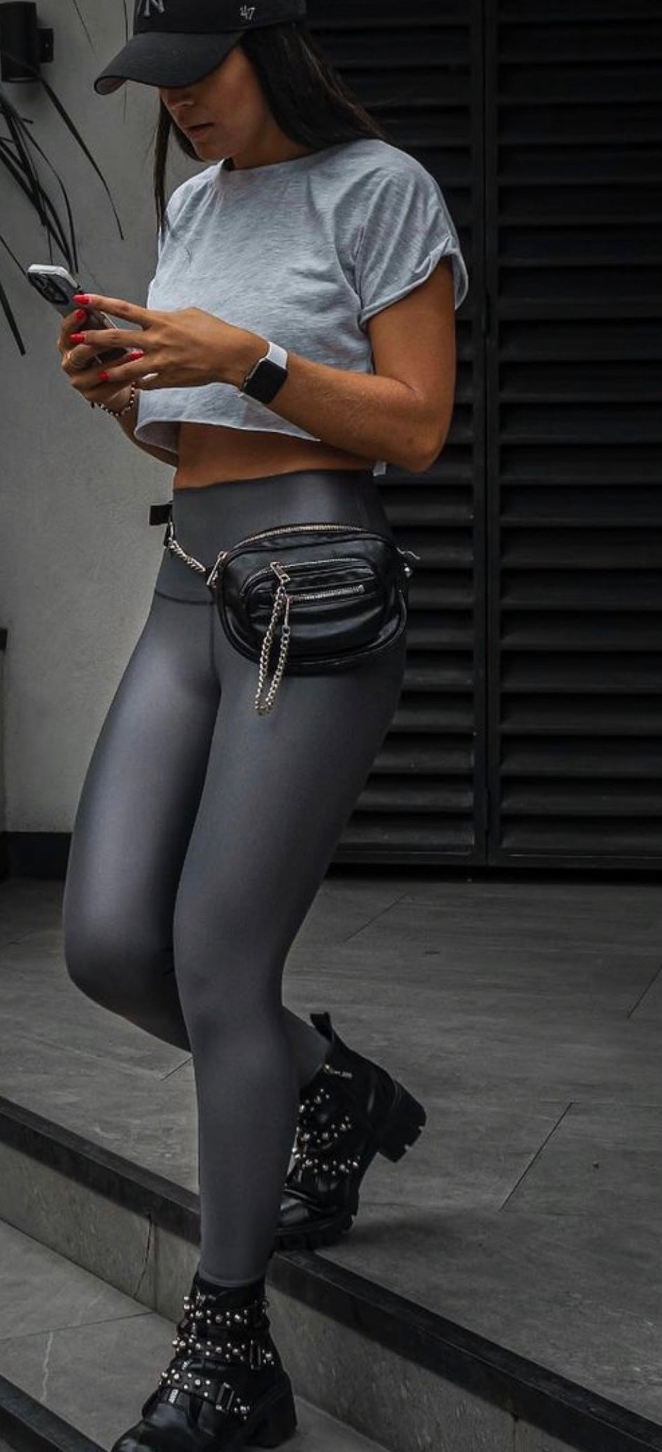 Dark gray leggings effect leather basic