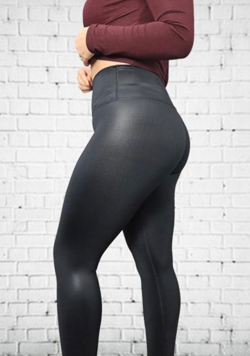 Large leather effect leggings with zipper