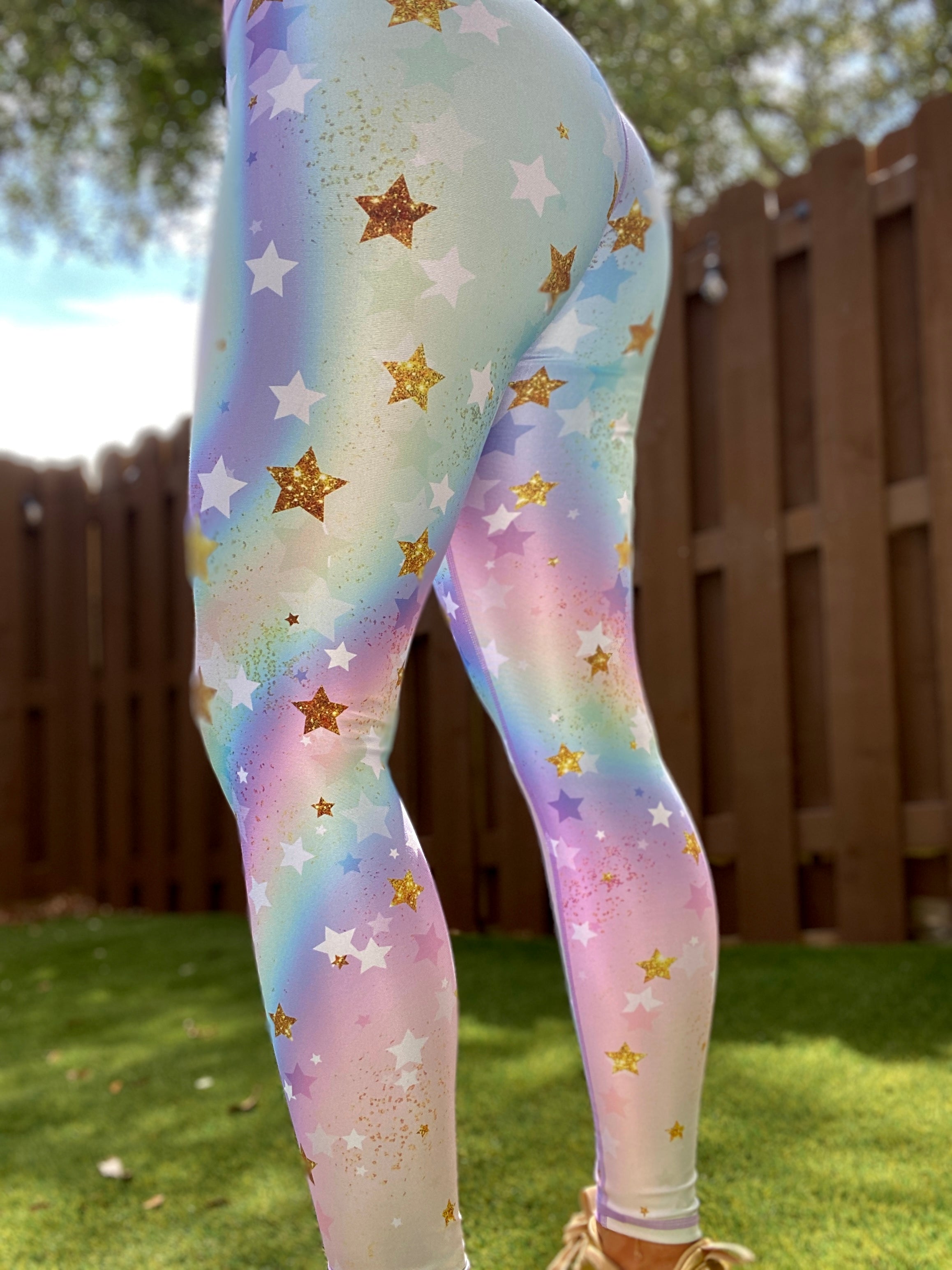 My Friend Unicorn Lucy Printed Performance Yoga Leggings - Women, Pineapple Clothing