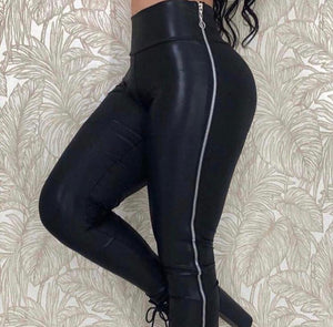 Casual leather leggings closure of the sides